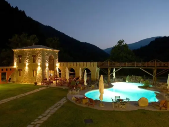 Hotel In Kalampaka, Greece (4.000 M²)