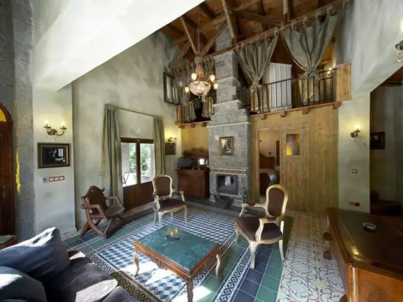 Hotel In Kalampaka, Greece (4.000 M²)