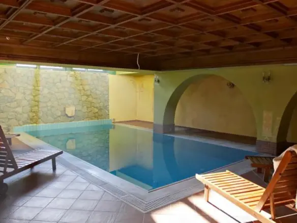 Hotel In Kalampaka, Greece (4.000 M²)