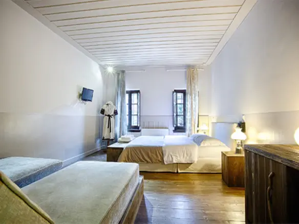 Hotel In Kalampaka, Greece (4.000 M²)