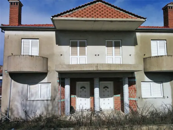 6-bedroom Detached House In Grevena, Greece (312 M²)