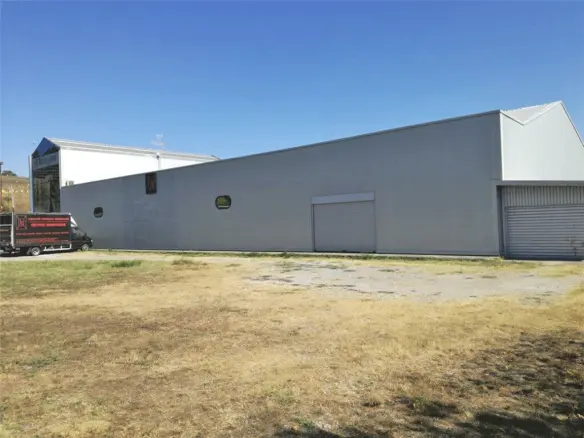 Building In Grevena, Greece (1.500 M²)
