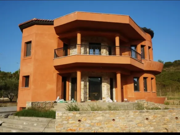 4-bedroom Villa In Eleitheres, Greece (340 M²)