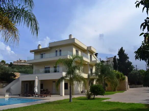 7-bedroom Villa In Souda, Greece (460 M²)