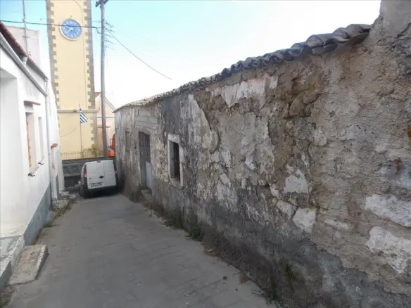 Detached House In Corfu, Greece (130 M²)