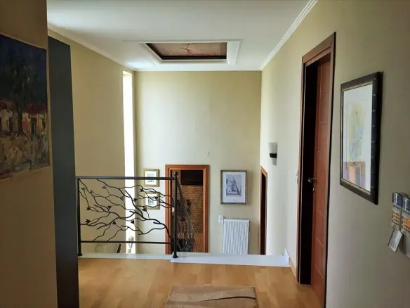 6-bedroom Detached House In Thermi, Greece (440 M²)