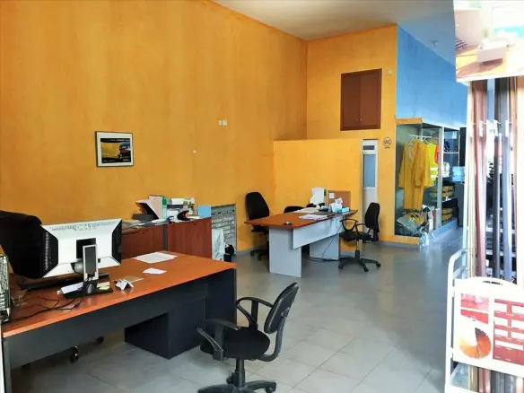Building In Echedoros, Greece (3.000 M²)