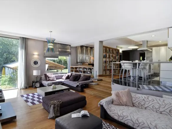 3-bedroom Villa In Corfu, Greece (290 M²)