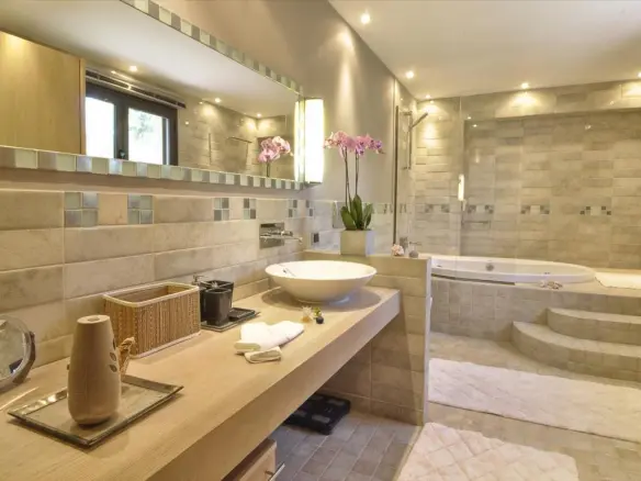 3-bedroom Villa In Corfu, Greece (290 M²)
