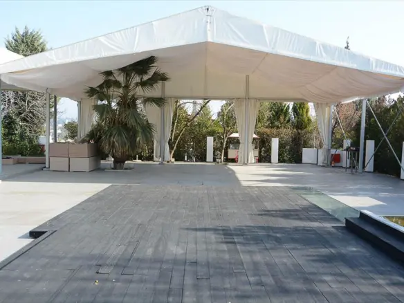 Commercial Property In Kalamaria, Greece (5.200 M²)