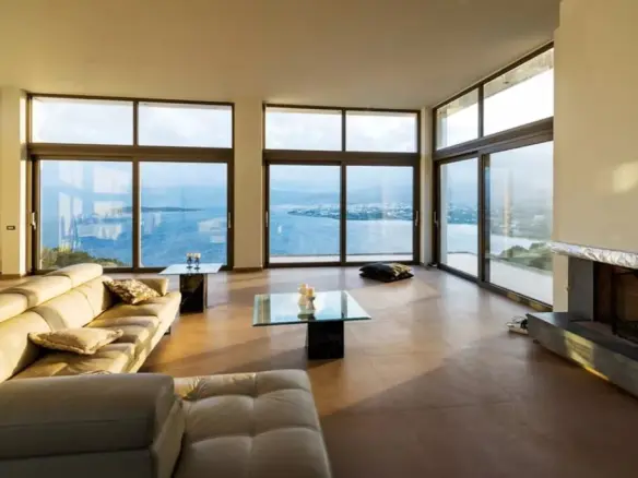 5-bedroom Villa In Agios Nikolaos, Greece (500 M²)