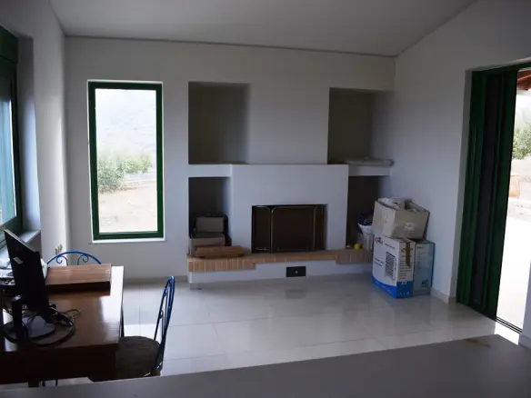 6-bedroom Villa In Gazi, Greece (300 M²)