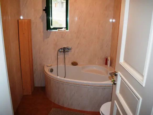 6-bedroom Villa In Gazi, Greece (300 M²)