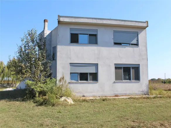 5-bedroom Villa In Katerini, Greece (170 M²)