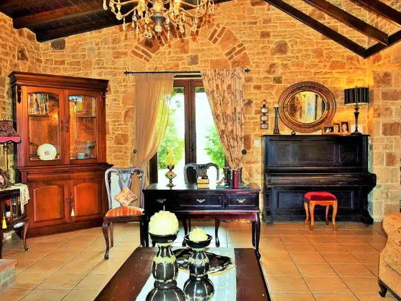5-bedroom Detached House In Echedoros, Greece (300 M²)