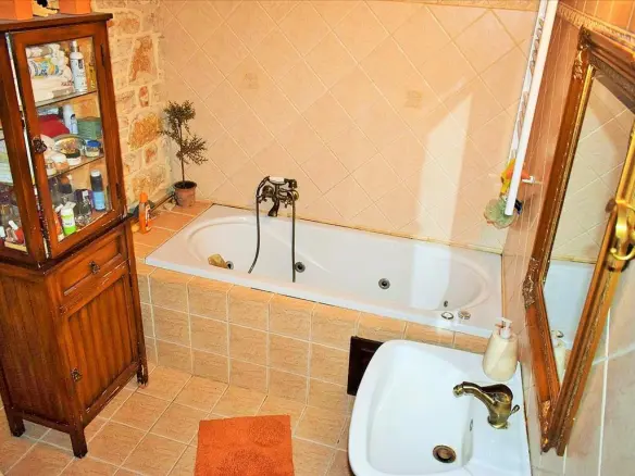 5-bedroom Detached House In Echedoros, Greece (300 M²)