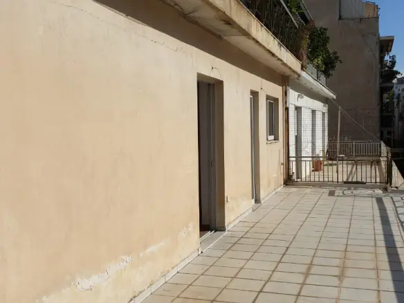 Building In Athens – Center – Center, Greece (692 M²)