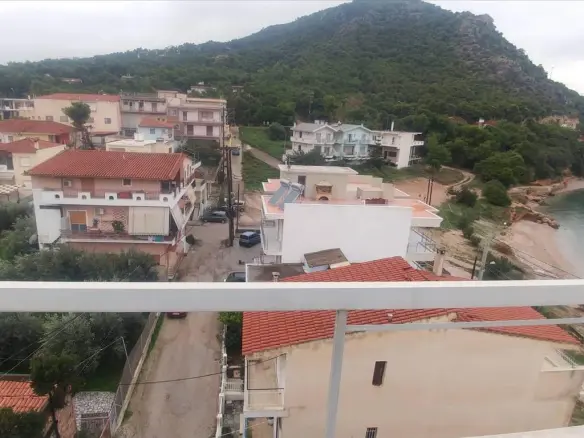 Building In Loutraki-perachora, Greece (600 M²)