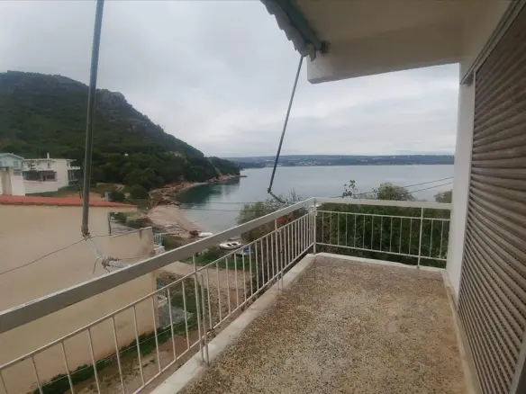 Building In Loutraki-perachora, Greece (600 M²)
