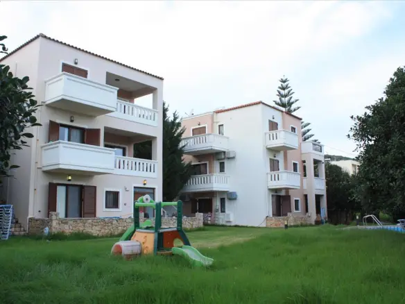 12-bedroom Hotel In Kolimvari, Greece (455 M²)