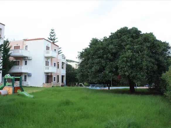 12-bedroom Hotel In Kolimvari, Greece (455 M²)