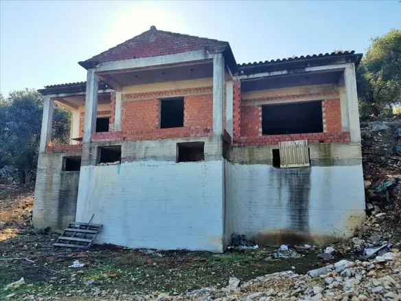 Land In Corfu, Greece (152 M²)