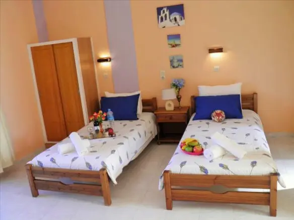 Hotel In Corfu, Greece (1.000 M²)