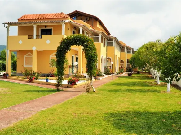 Hotel In Corfu, Greece (1.000 M²)