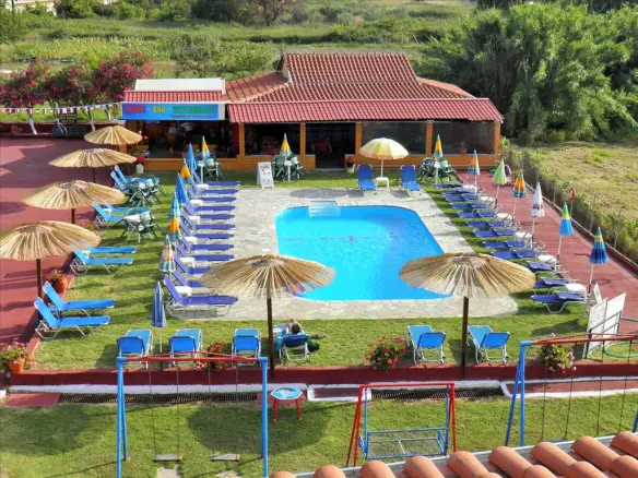 Hotel In Corfu, Greece (1.000 M²)