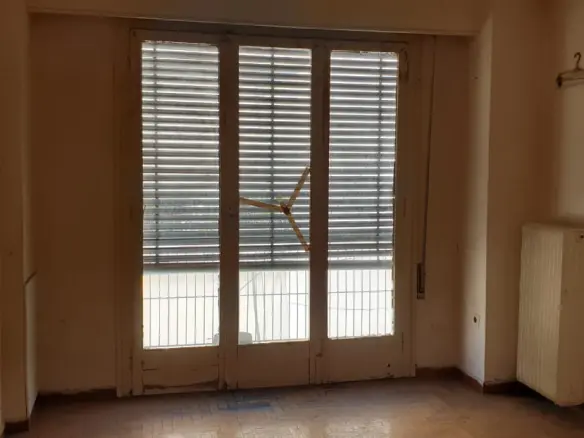 Building In Kalithea, Greece (935 M²)