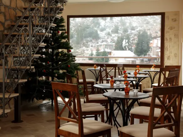 Hotel In Veroia, Greece (430 M²)