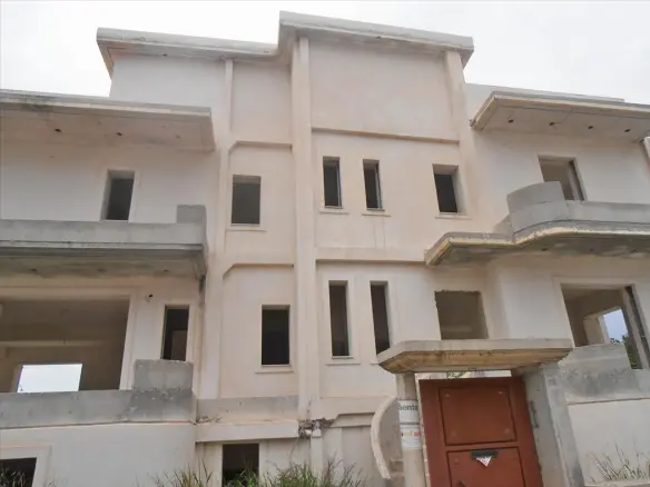 Maisonette In Greece (270 M²)