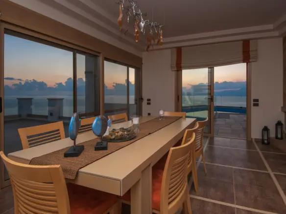 6-bedroom Villa In Agios Nikolaos, Greece (350 M²)