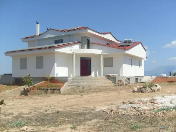 5-bedroom Villa In Anthidonos, Greece (600 M²)