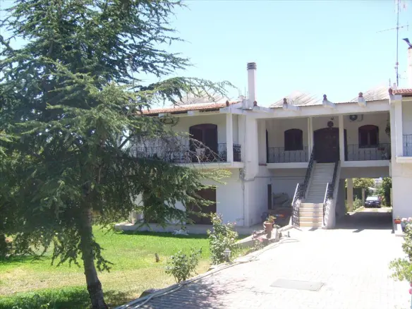 10-bedroom Detached House In Nea Artaki, Greece (500 M²)