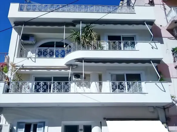 Detached House In Center – Port, Greece (200 M²)