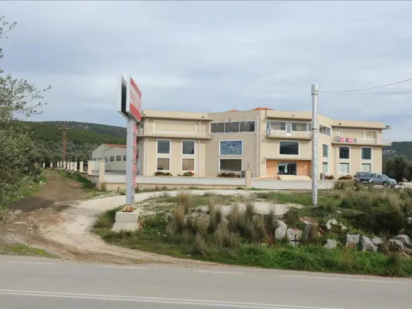 Building In Epidavros, Greece (4.665 M²)