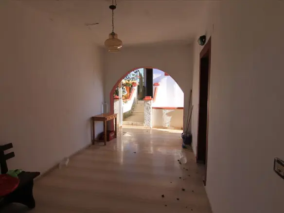 Hotel In Corfu, Greece (400 M²)