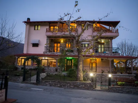Business In Aridaia, Greece (300 M²)