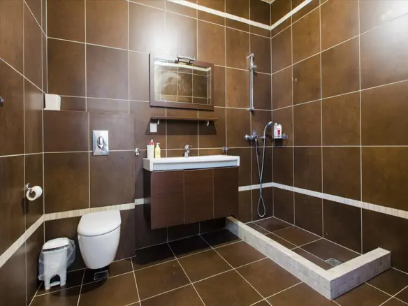 2-bedroom Villa In Poligiros, Greece (300 M²)