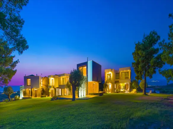 2-bedroom Villa In Poligiros, Greece (300 M²)