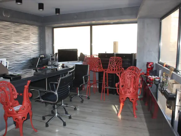 Business In Chania, Greece (100 M²)