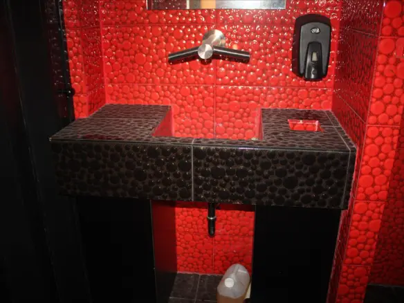 Business In Chania, Greece (100 M²)