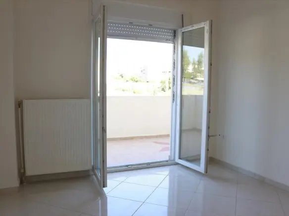 3-bedroom Flat In Evosmos, Greece (118 M²)