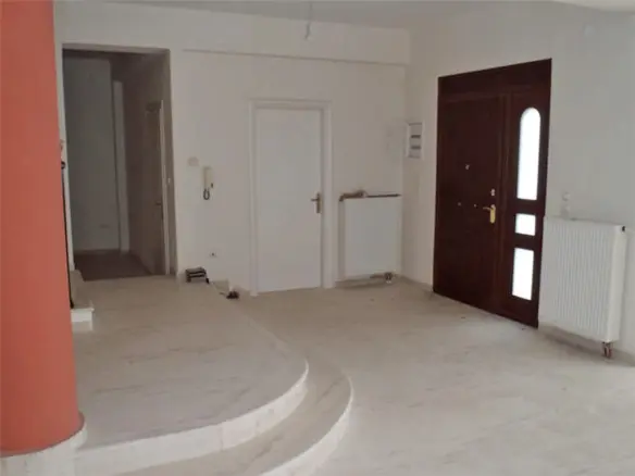 8-bedroom Detached House In Katerini, Greece (382 M²)