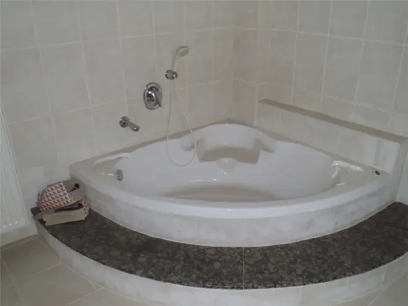 8-bedroom Detached House In Katerini, Greece (382 M²)
