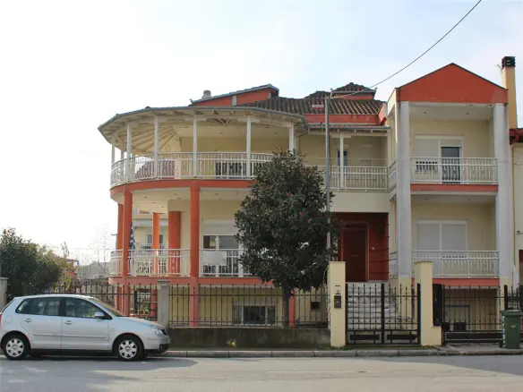 8-bedroom Detached House In Katerini, Greece (382 M²)