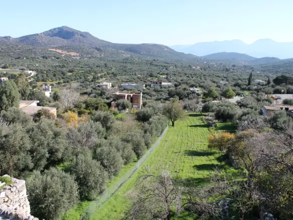 2-bedroom Maisonette In Agios Nikolaos, Greece (180 M²)