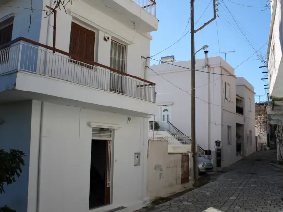 3-bedroom Maisonette In Agios Nikolaos, Greece (115 M²)