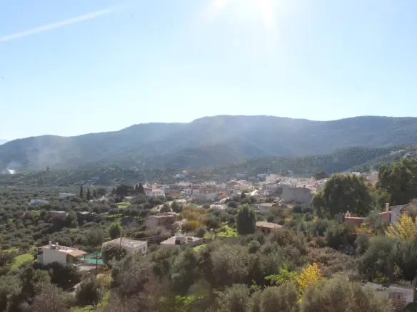 3-bedroom Maisonette In Agios Nikolaos, Greece (115 M²)